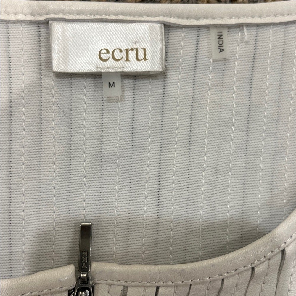 Ecru Textured Cream Blazer size m - Picture 3 of 7